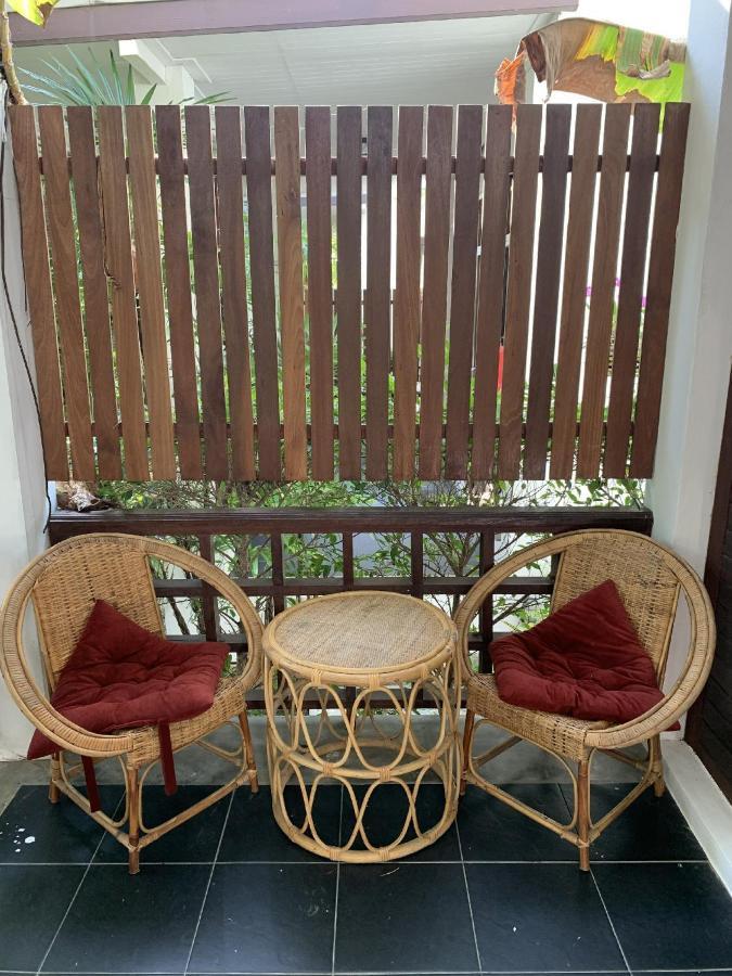 Benjamin's Hut Resort Srithanu