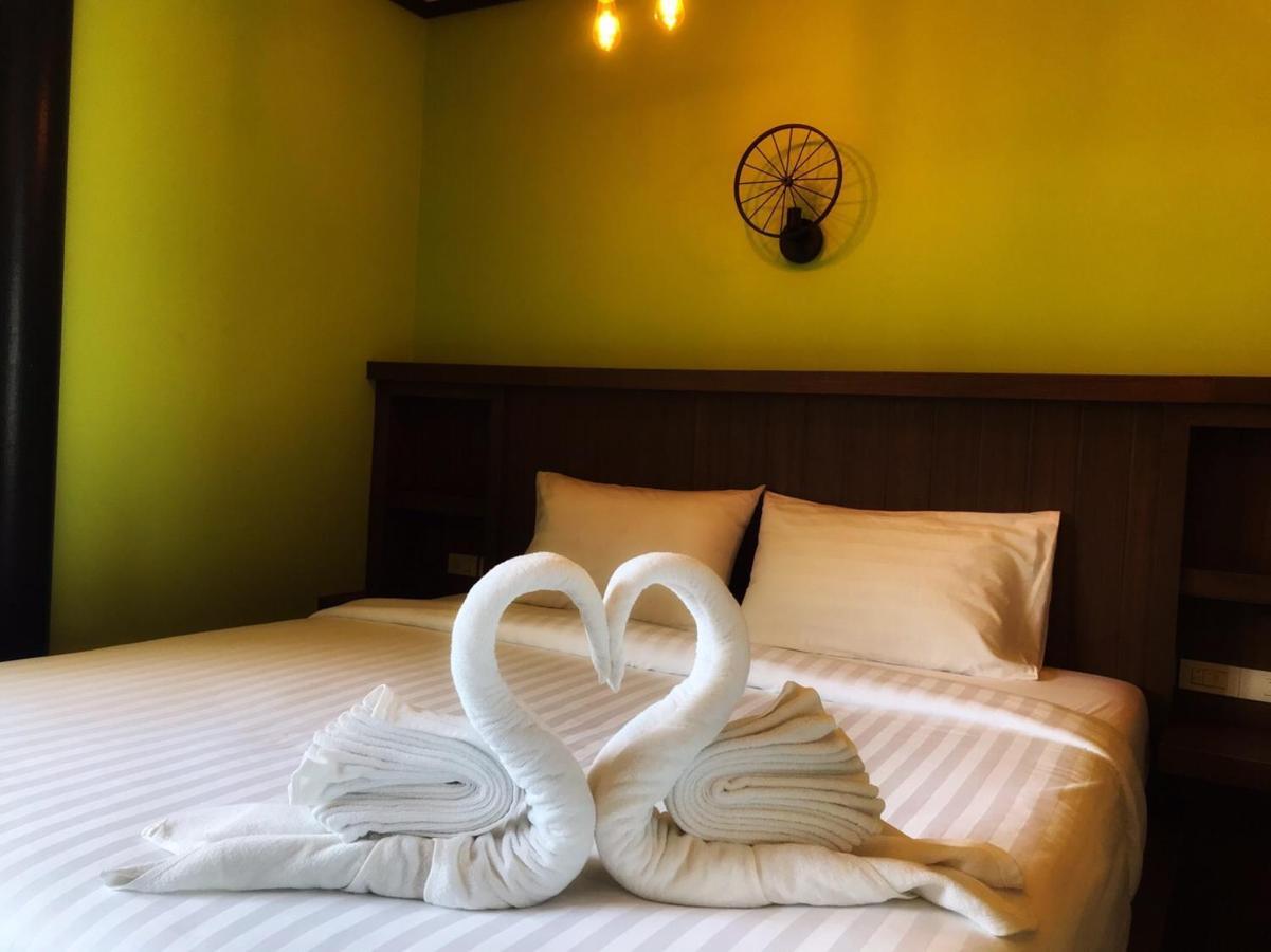 Mangrove House Lanta Old Town 2*