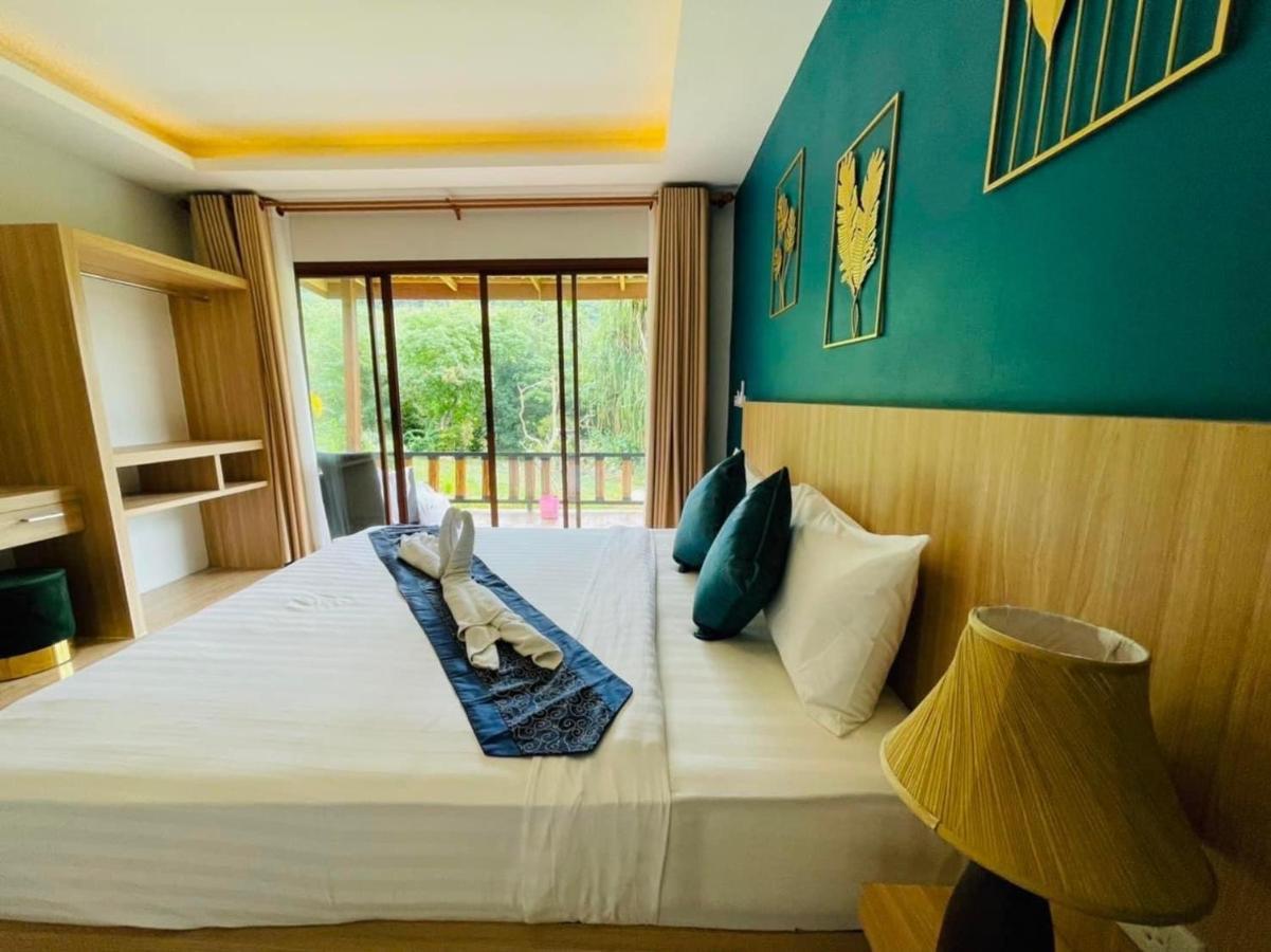 Resort Phurin Thara *
