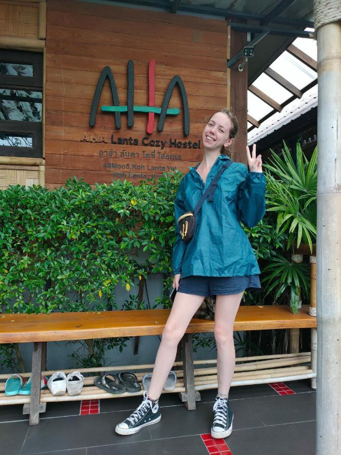 Aha Lanta Cozy Hostel *