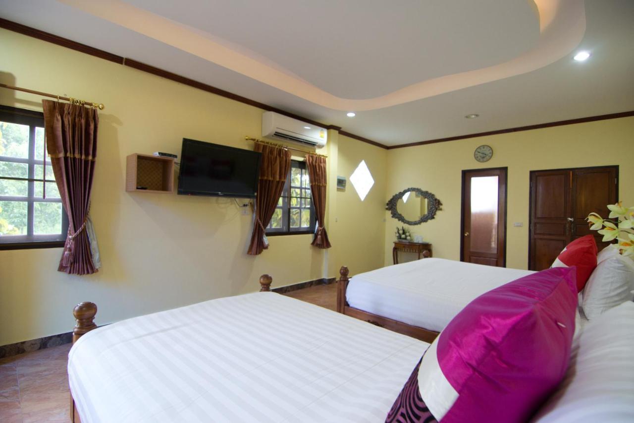 Bueng Bua Thong Resort Ban Huai Yai