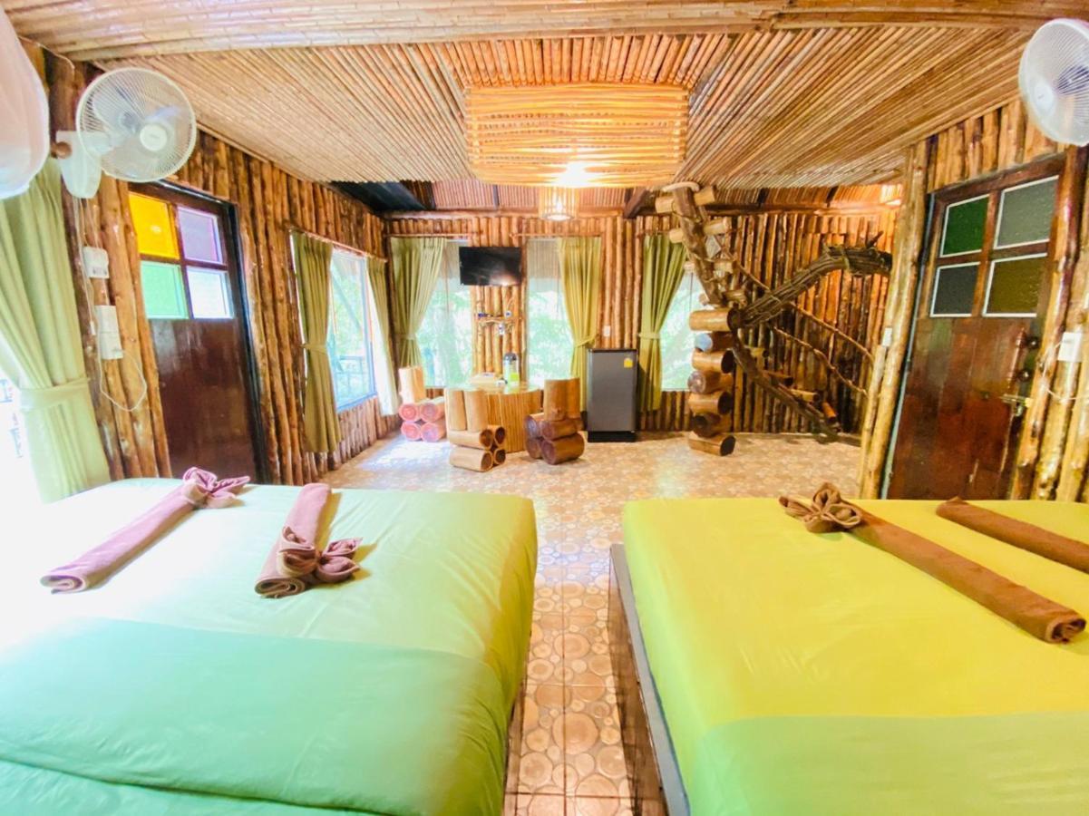 Khao Sok Tree House Resort 4*