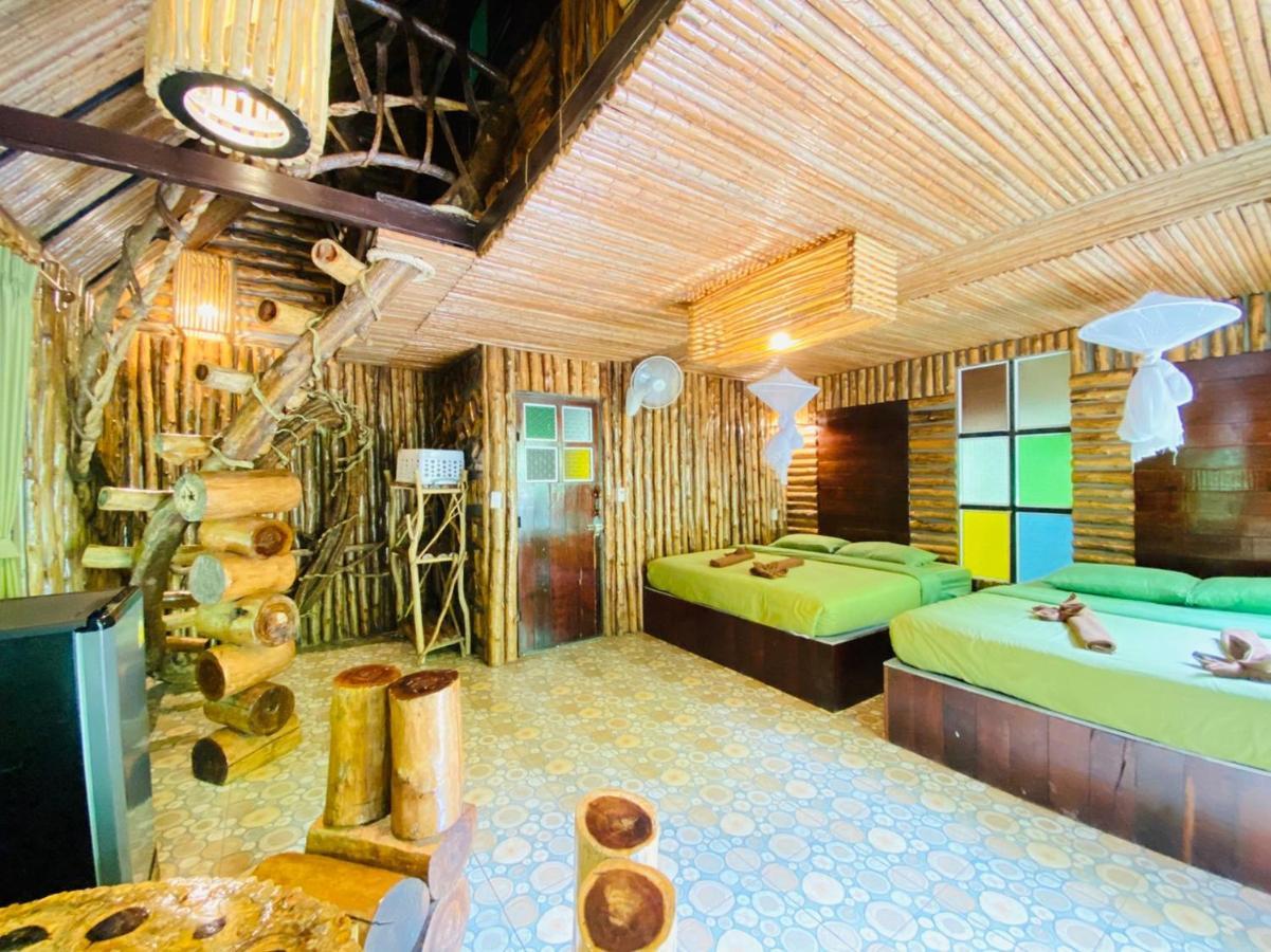 Khao Sok Tree House 4*