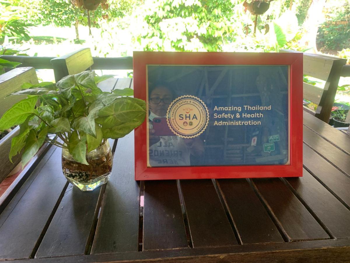 Baan Khaosok Resort