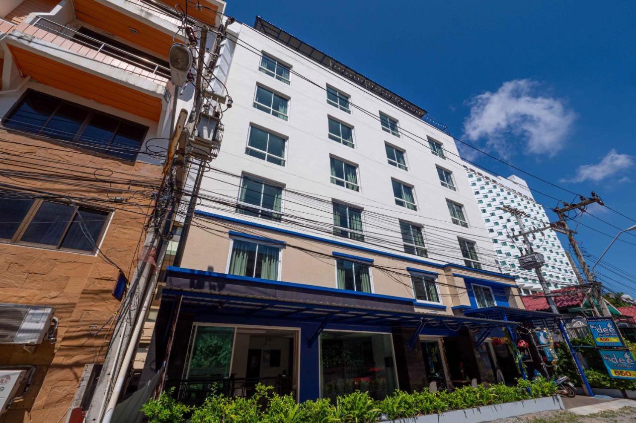 Hotel By Dee At 3*