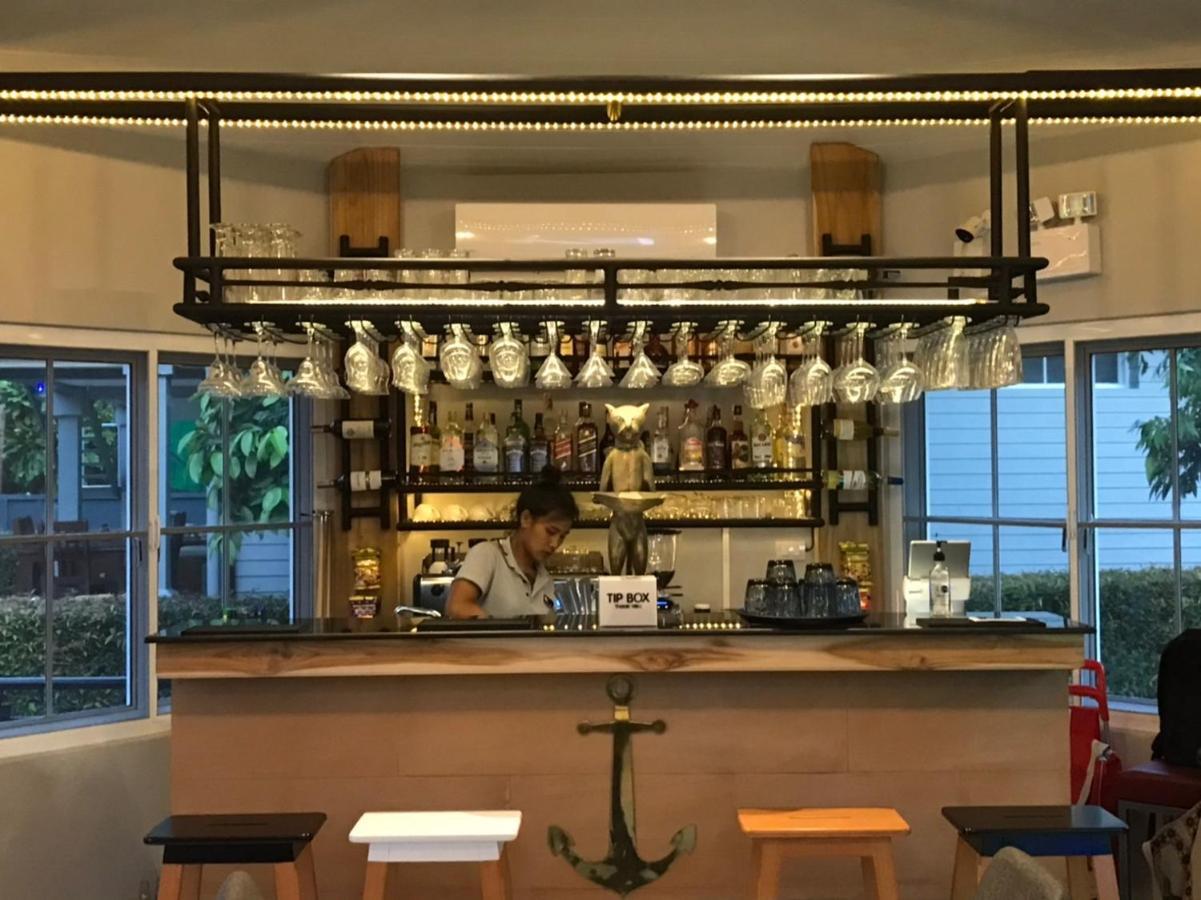 Crown View