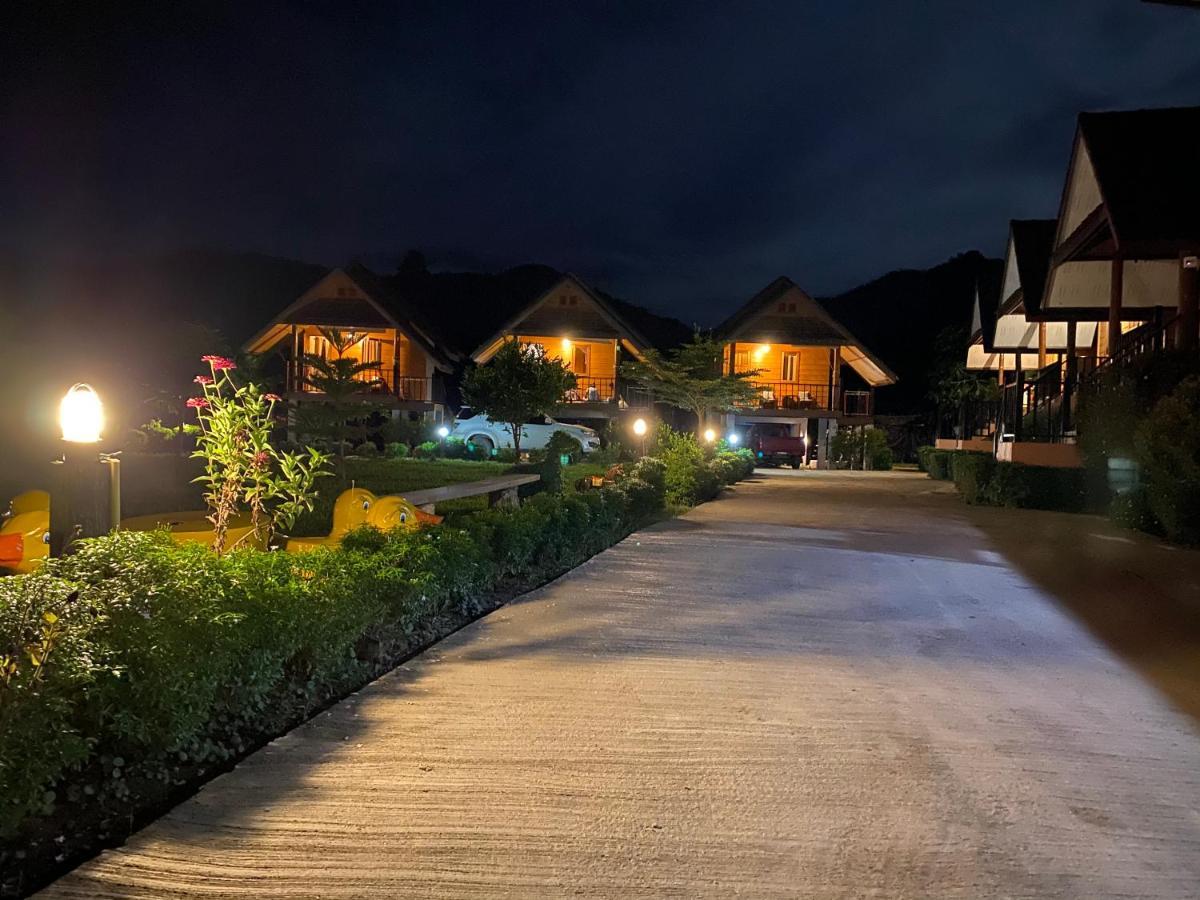 Smilehouse Resort