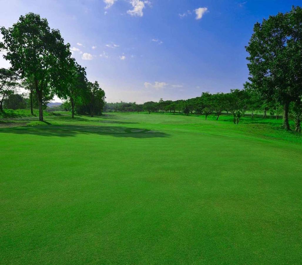 Resort Happy Golf &