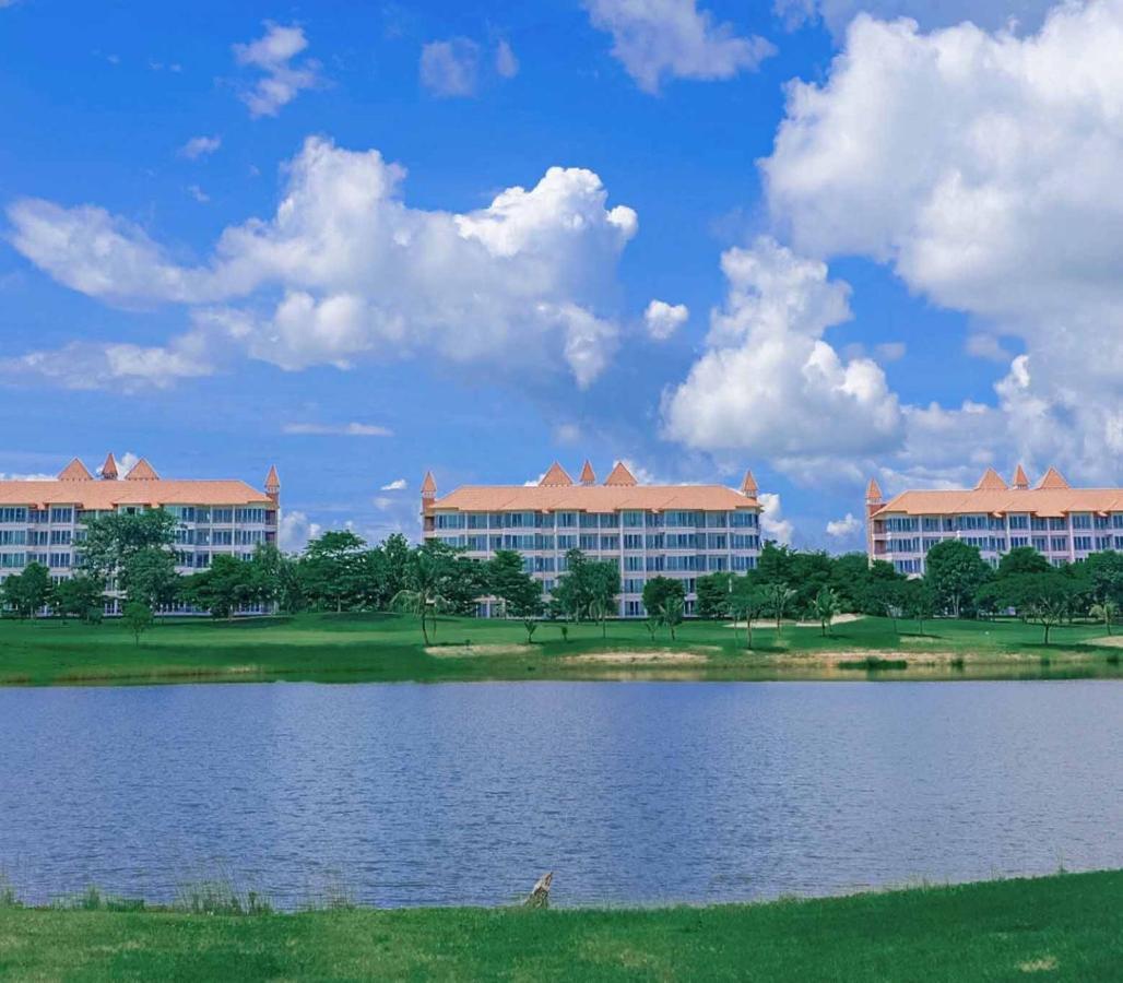 Resort Happy Golf & Chiang Rai