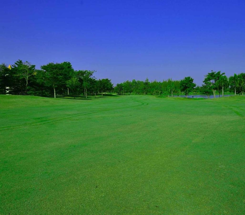 Resort Happy Golf & Chiang Rai