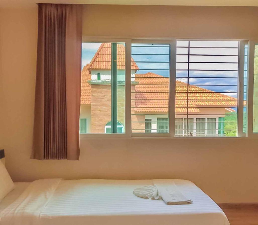 Resort Happy Golf & Chiang Rai
