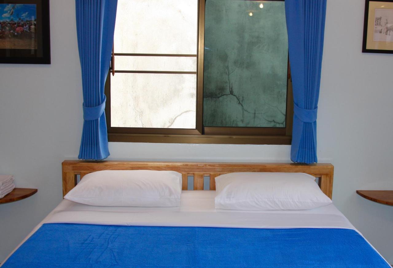 Tea Moon House * Thongsala