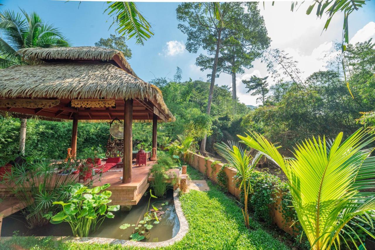 Tropical Bliss Mae Nam