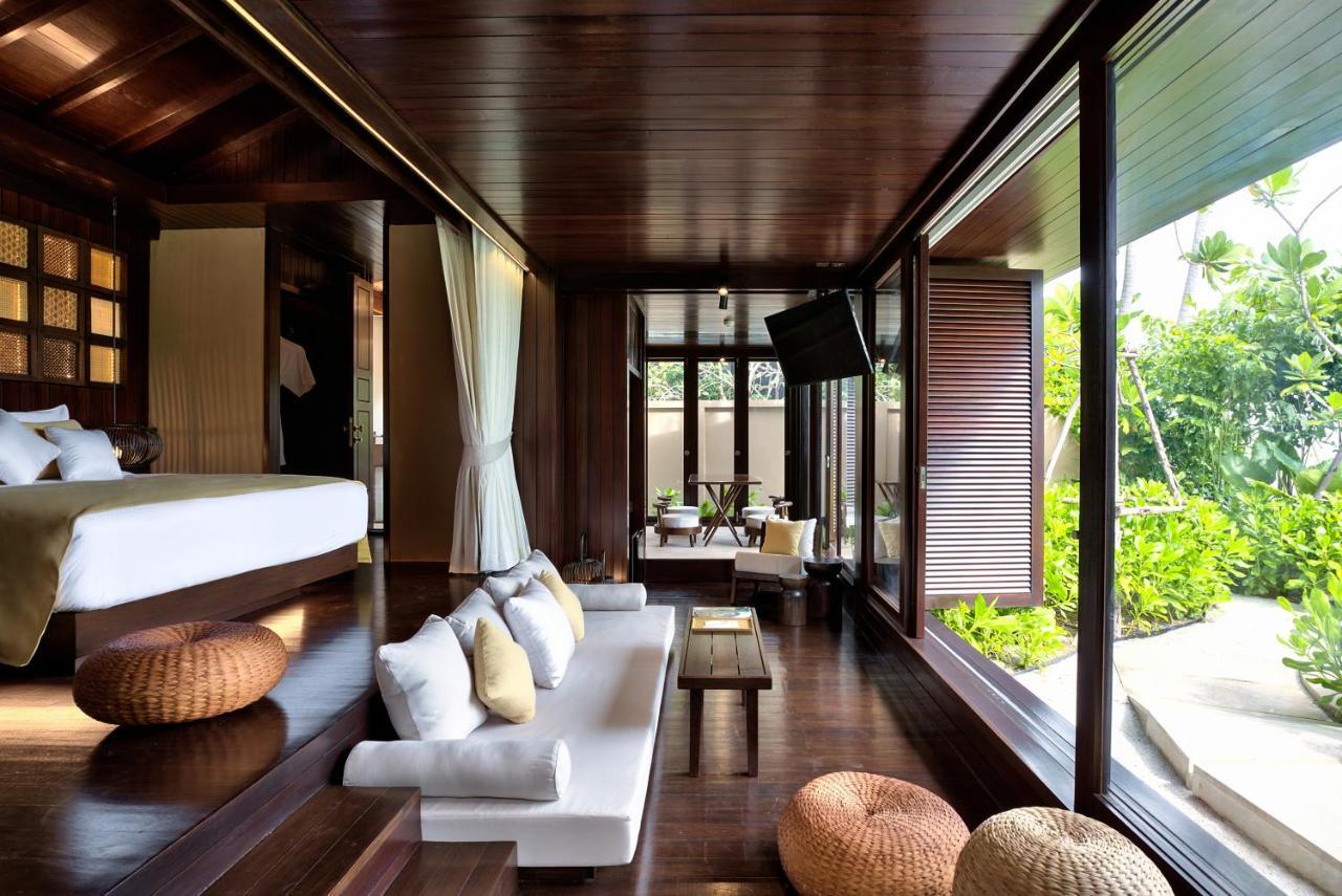 Resort The -