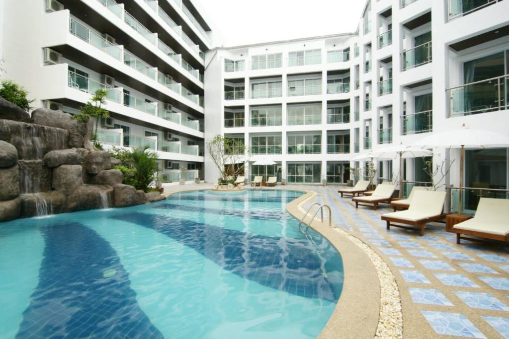 Dragon Pattaya Hotel