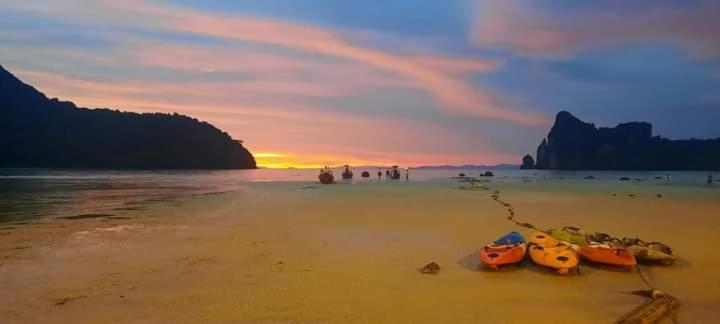 Dalum Beachhouse * Phi Phi Don