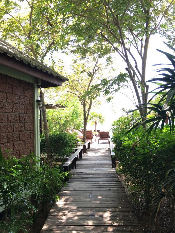 Sunset Cove Resort