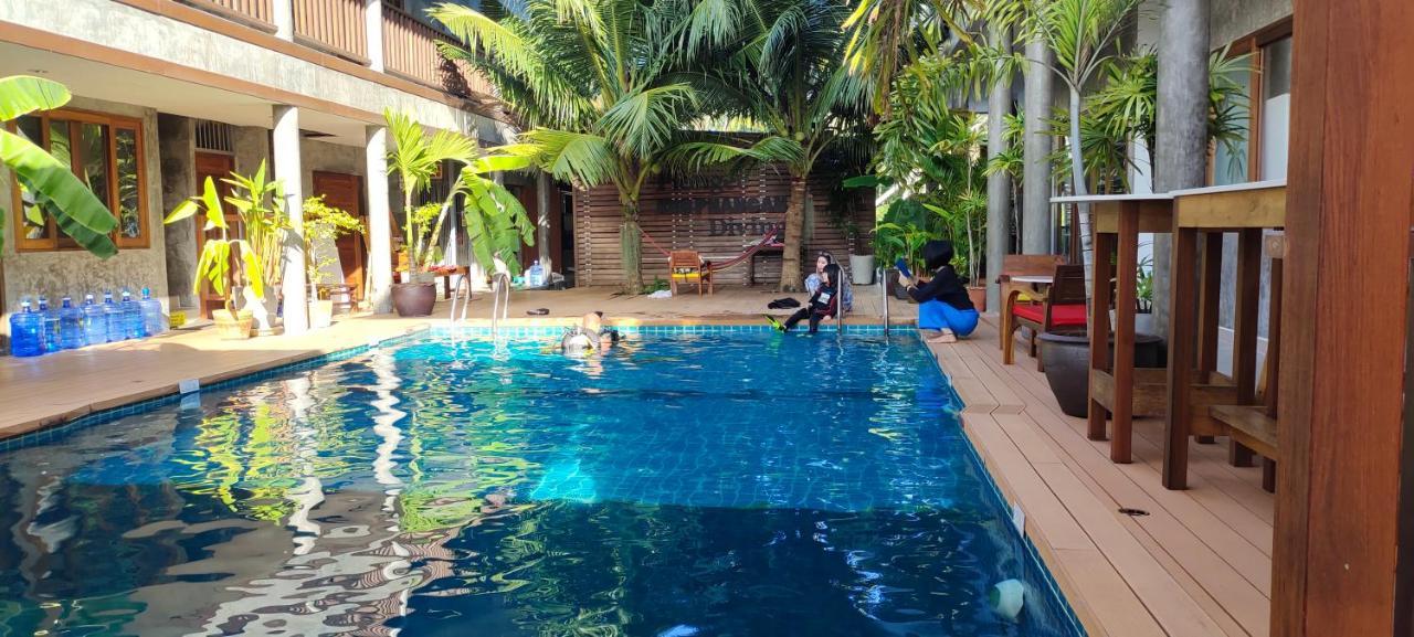 Le Grand Bleu 3* Wok Tum