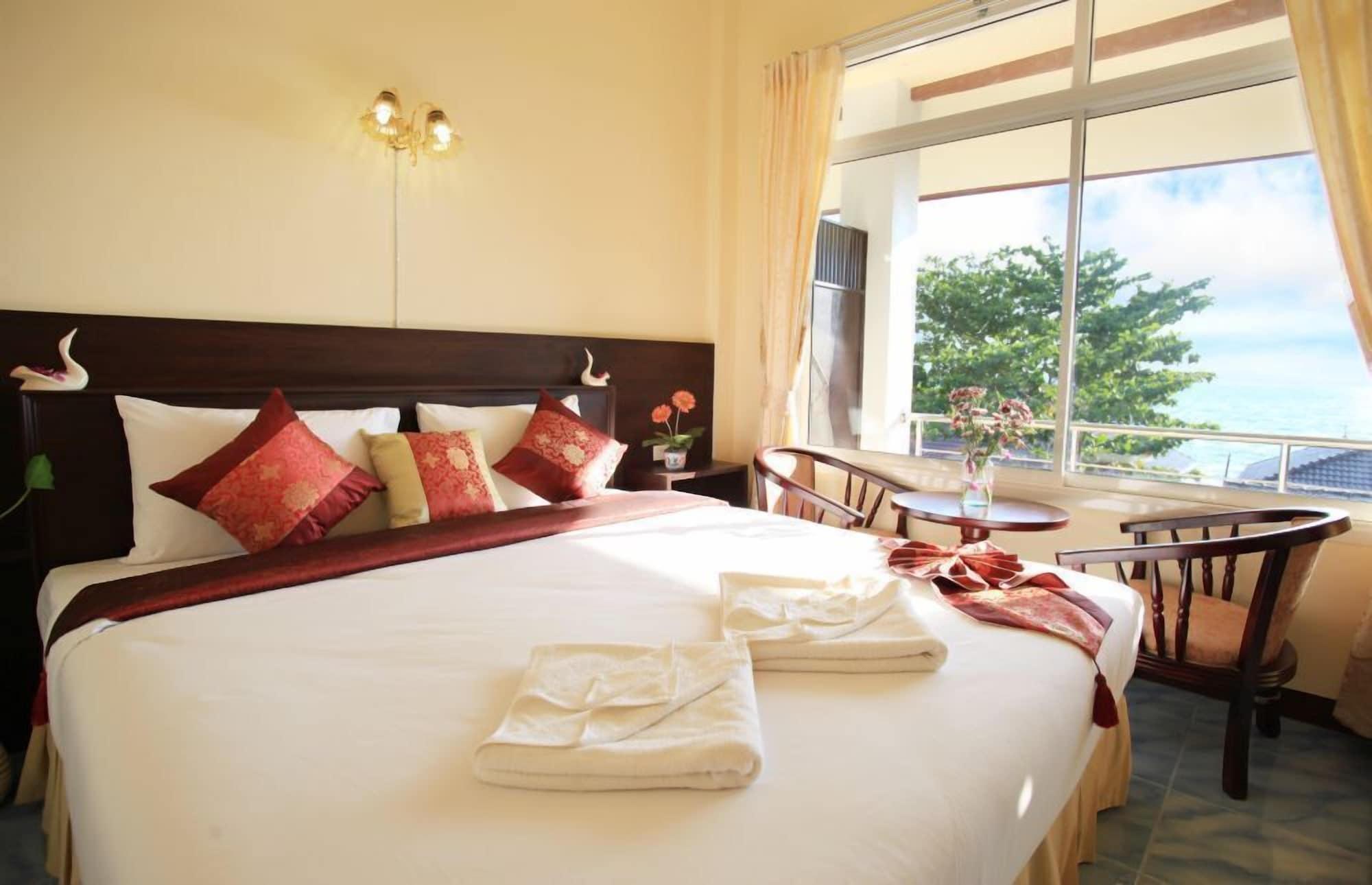 Resort Amantra &
