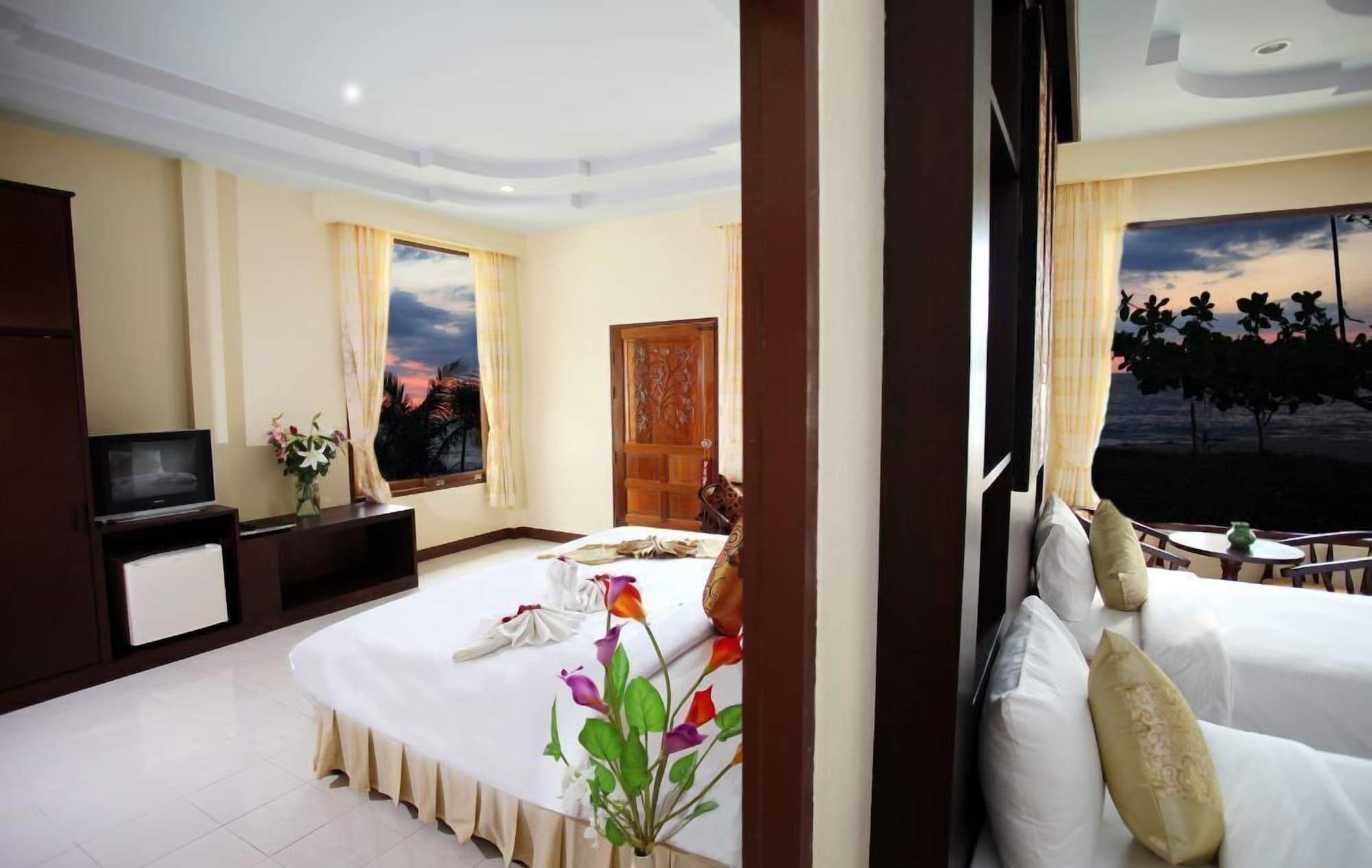 Resort Amantra & 3*