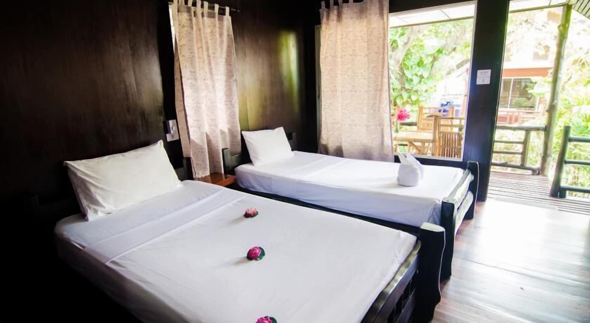 Sea Garden Hostels *
