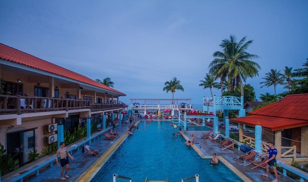 Resort Paradise