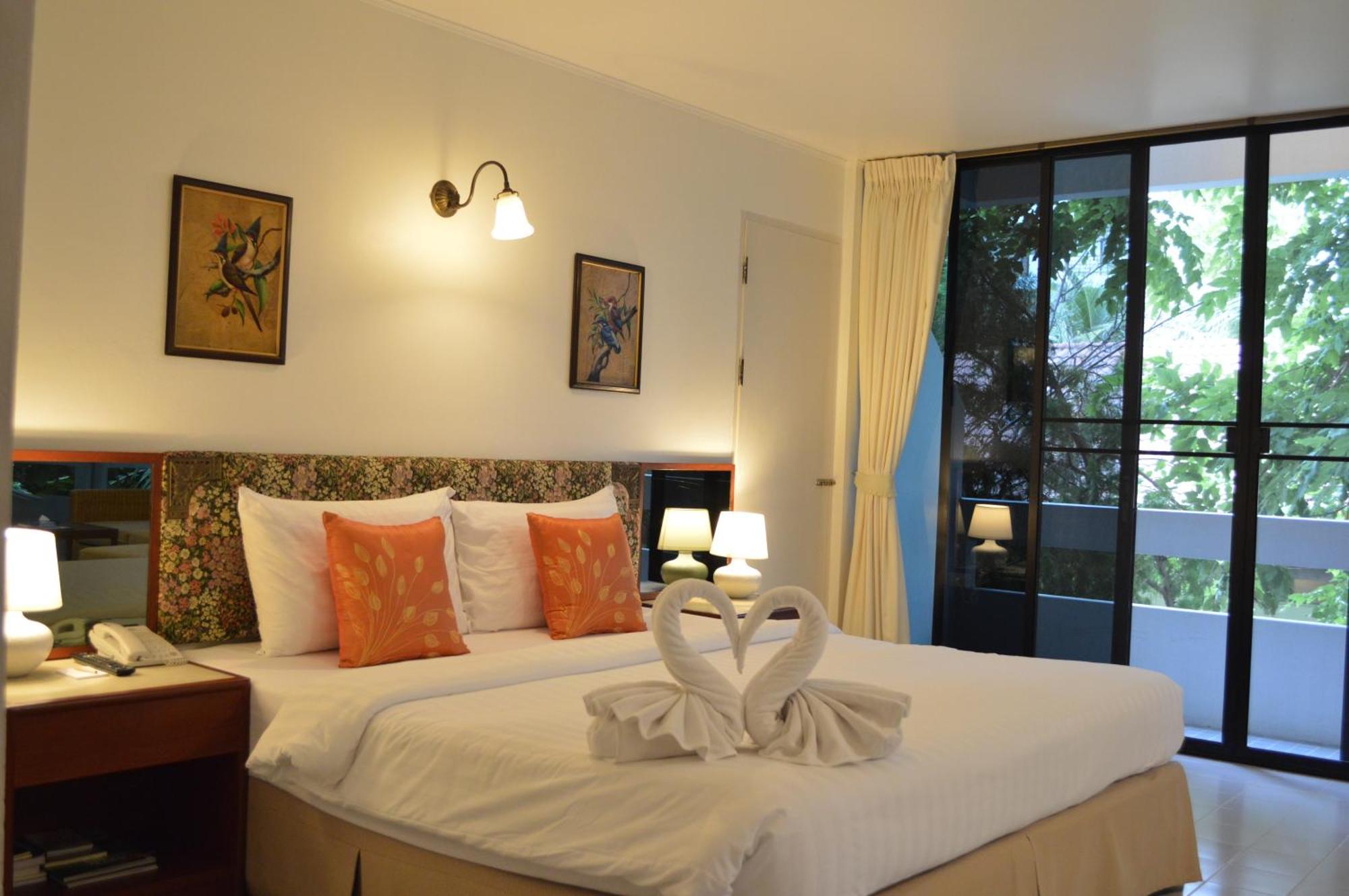 Hotel Nern Beachfront Hua Hin