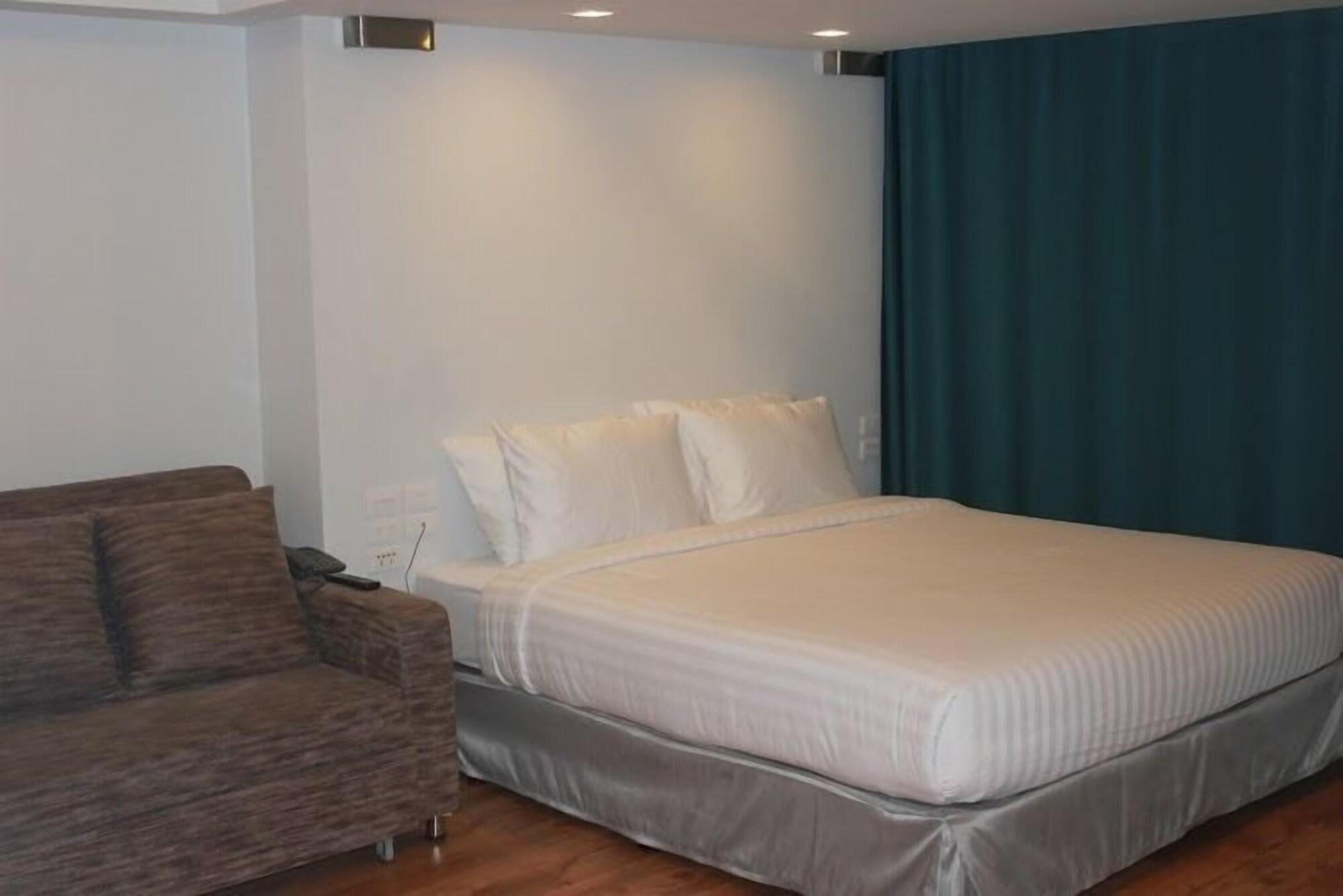 Resort Nantra Thongson Bay & - Monthly Service