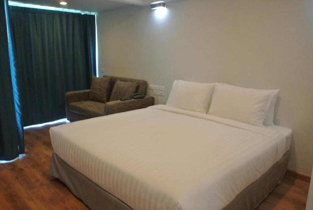 Nantra Thongson Bay & - Monthly Service 3*