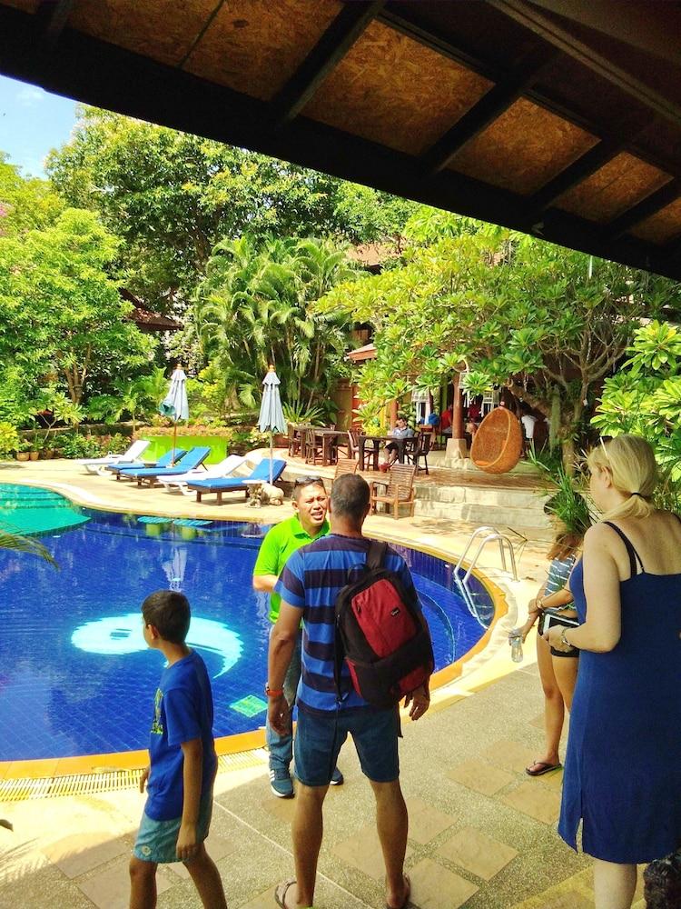 Chaweng Bay View Resort 3*