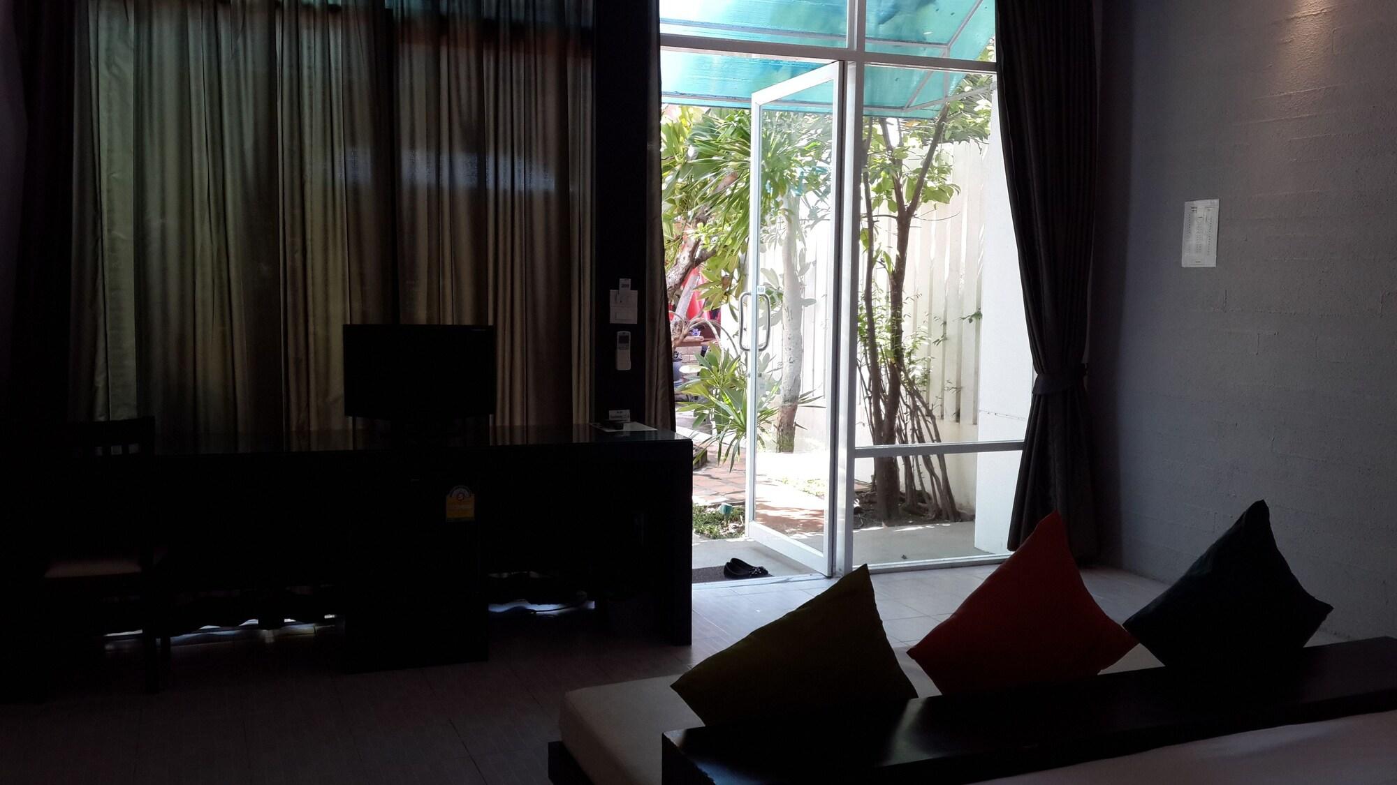 Khun 2* Chaweng