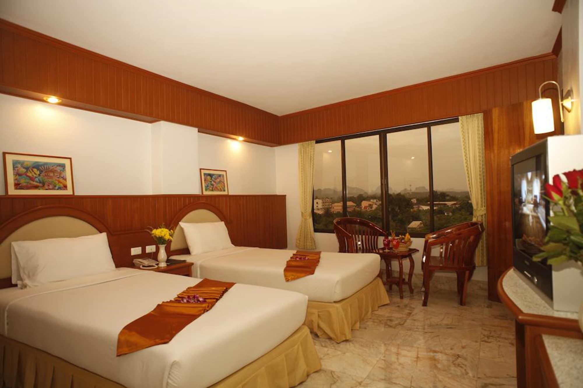 Boon Siam Hotel 3*