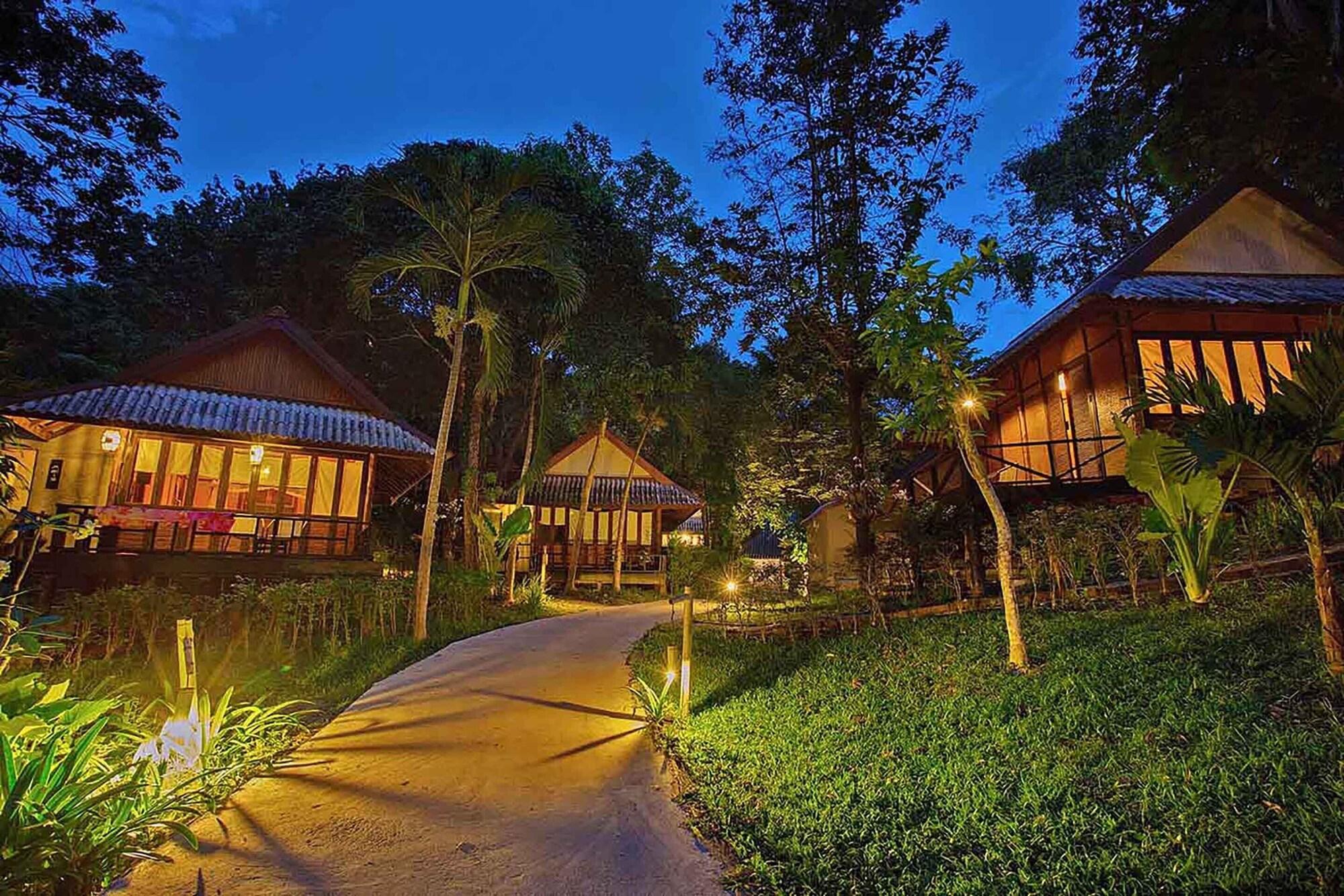 Srilanta And Resort