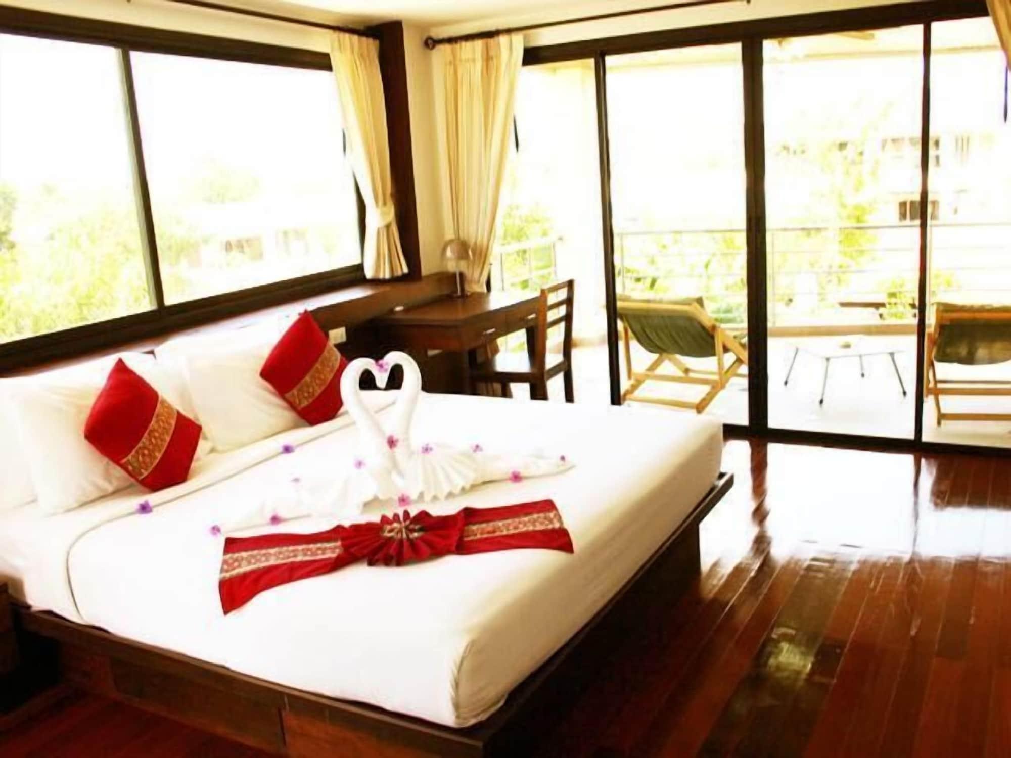 Chaweng Lakeview Condotel 3*