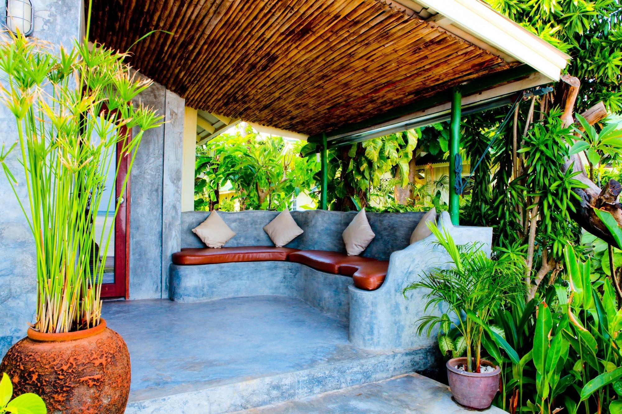 Samui Island & Resort 3*