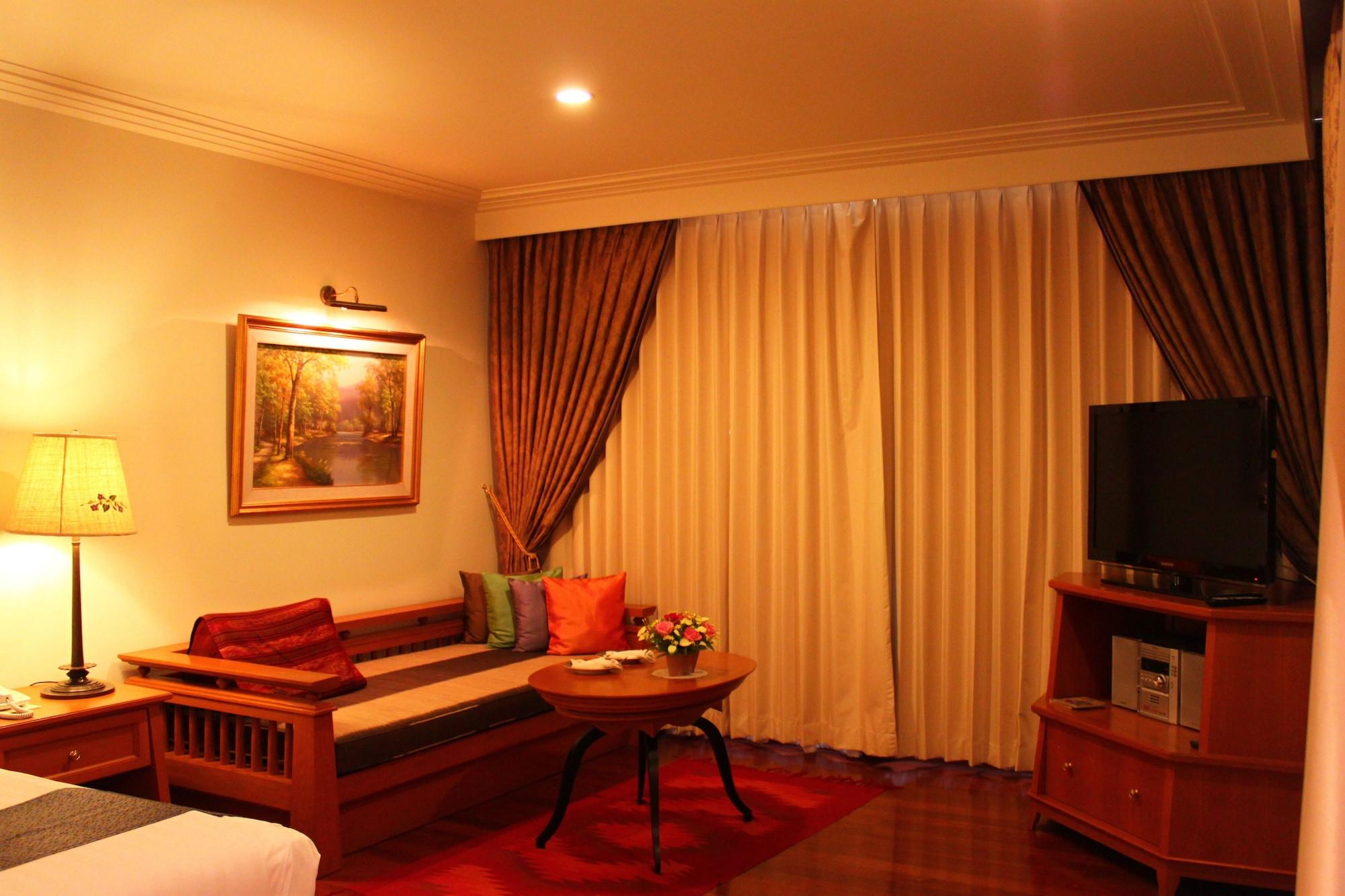 The Imperial River House Resort, Resort