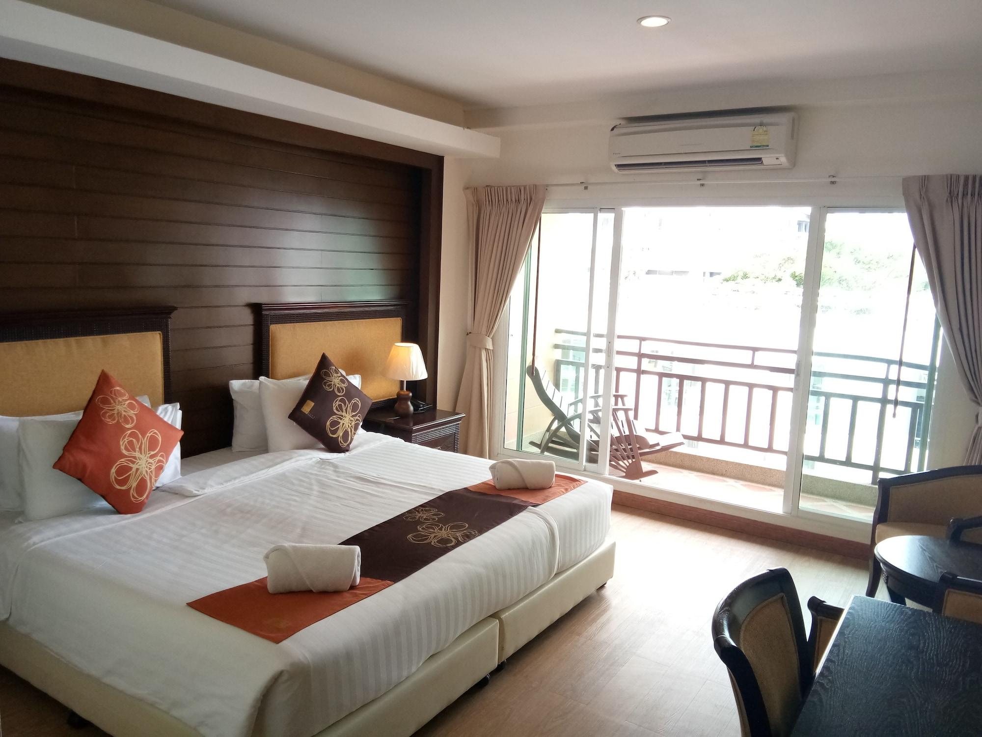 Seaside Pattaya 3*
