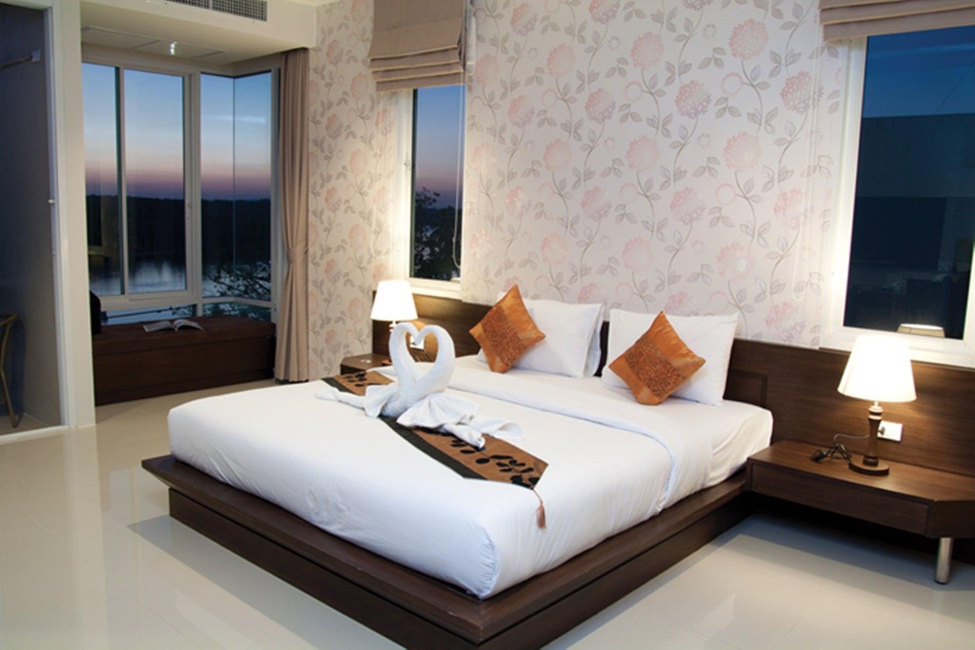 Hotel River View 2*
