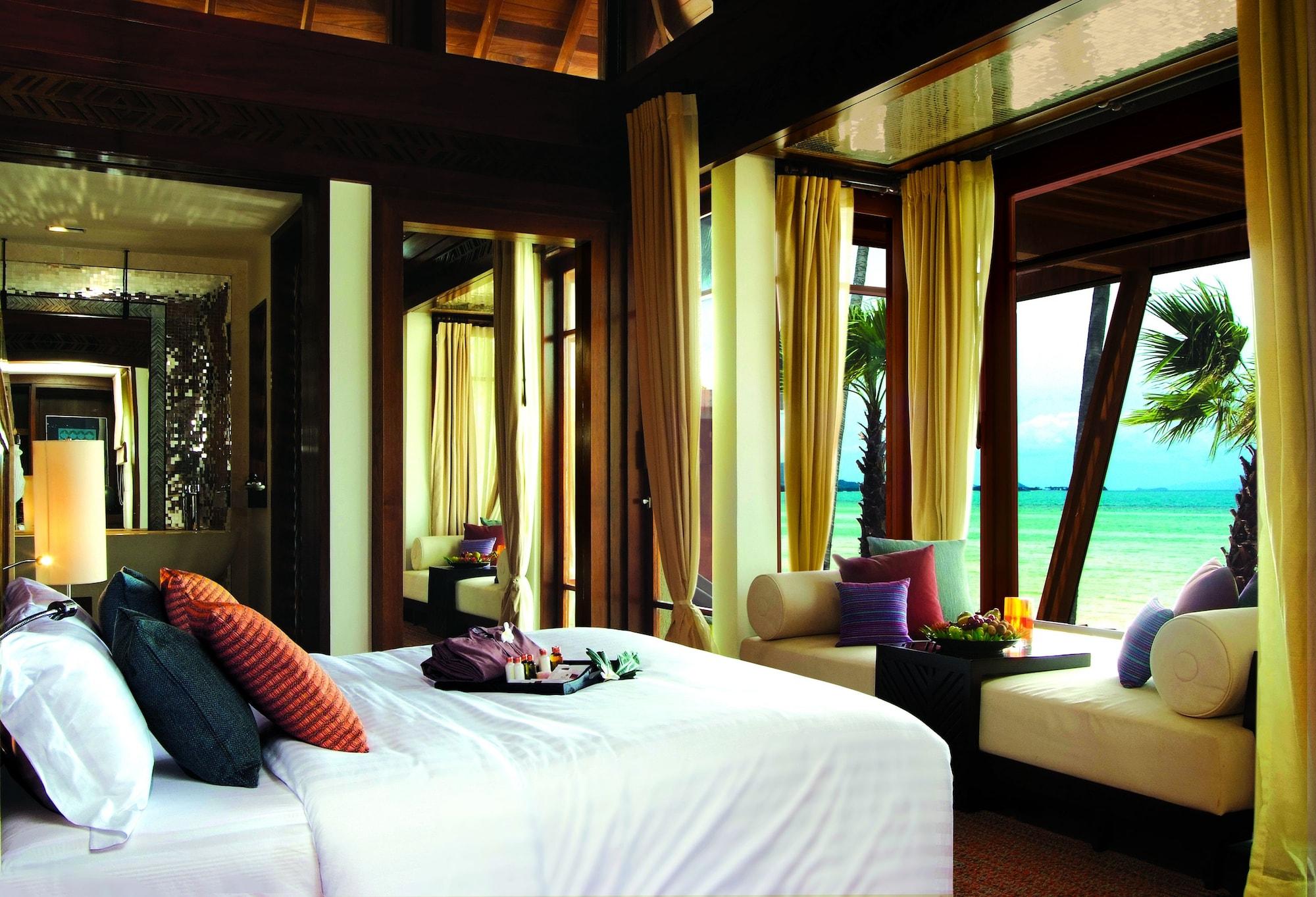 Mai Samui & - Sha 4*