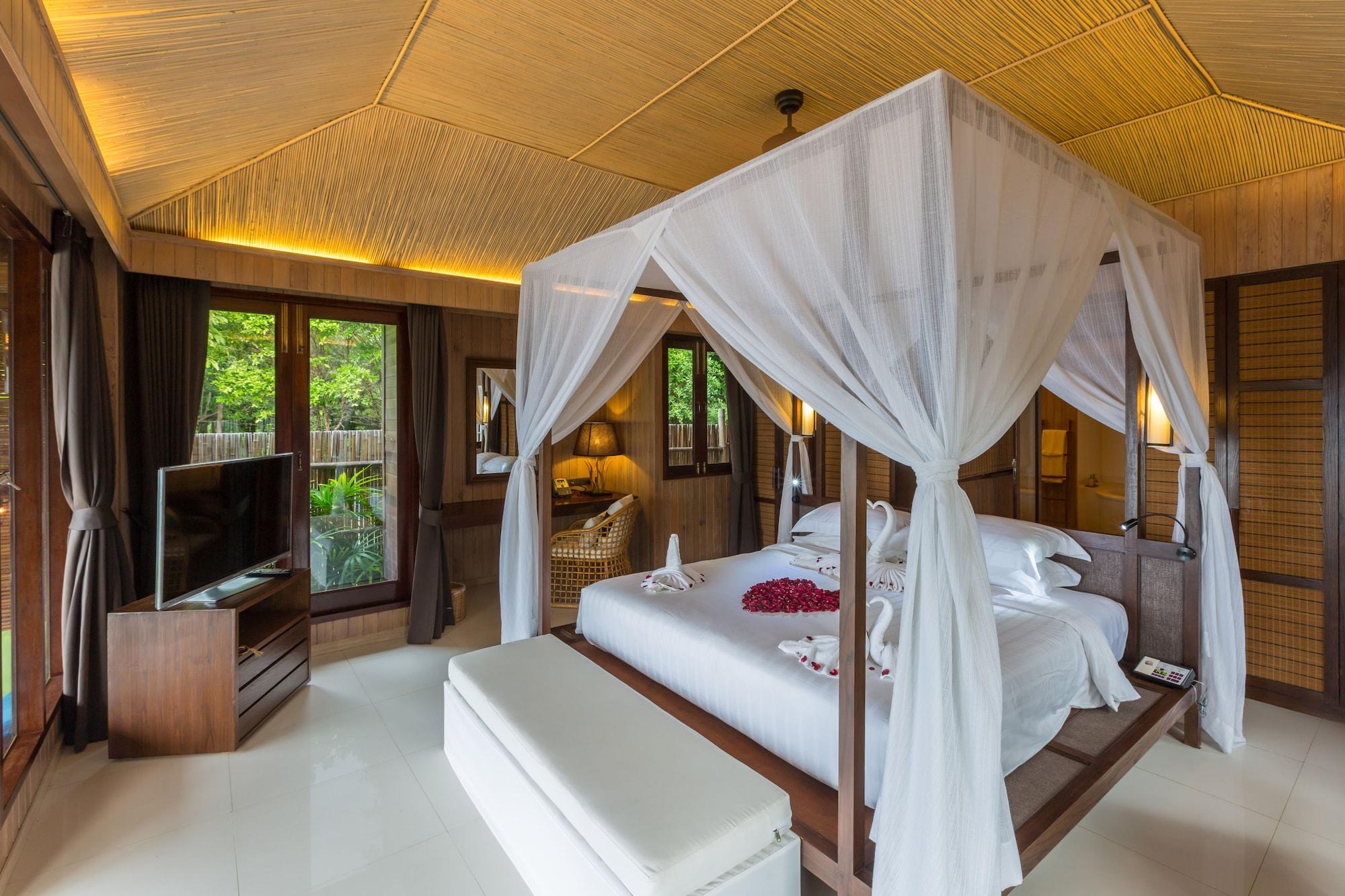 The Treasure Koh Madsum Samui Hotel 4*
