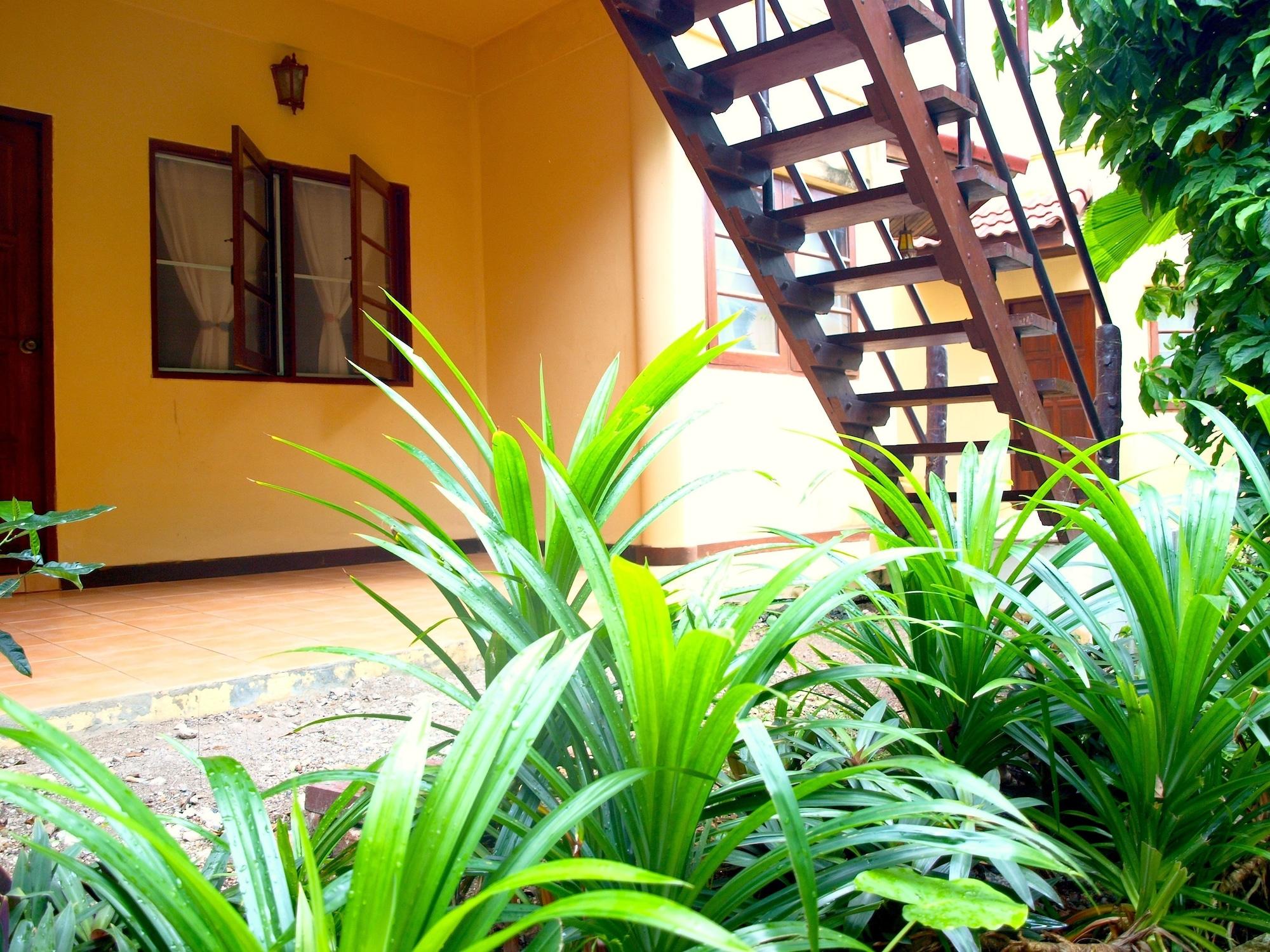 Natural Wing Health And 3* Koh Samui