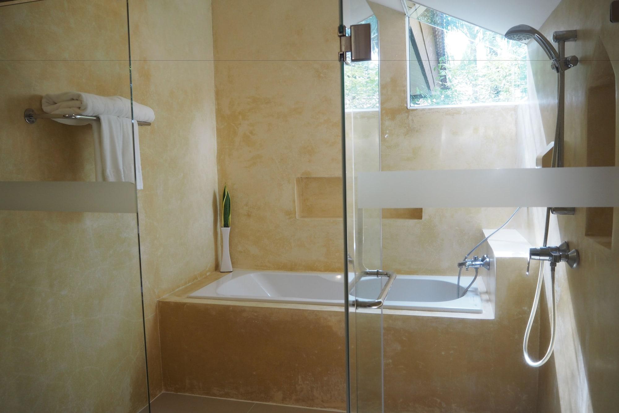 Paradise & 4* Koh Chang