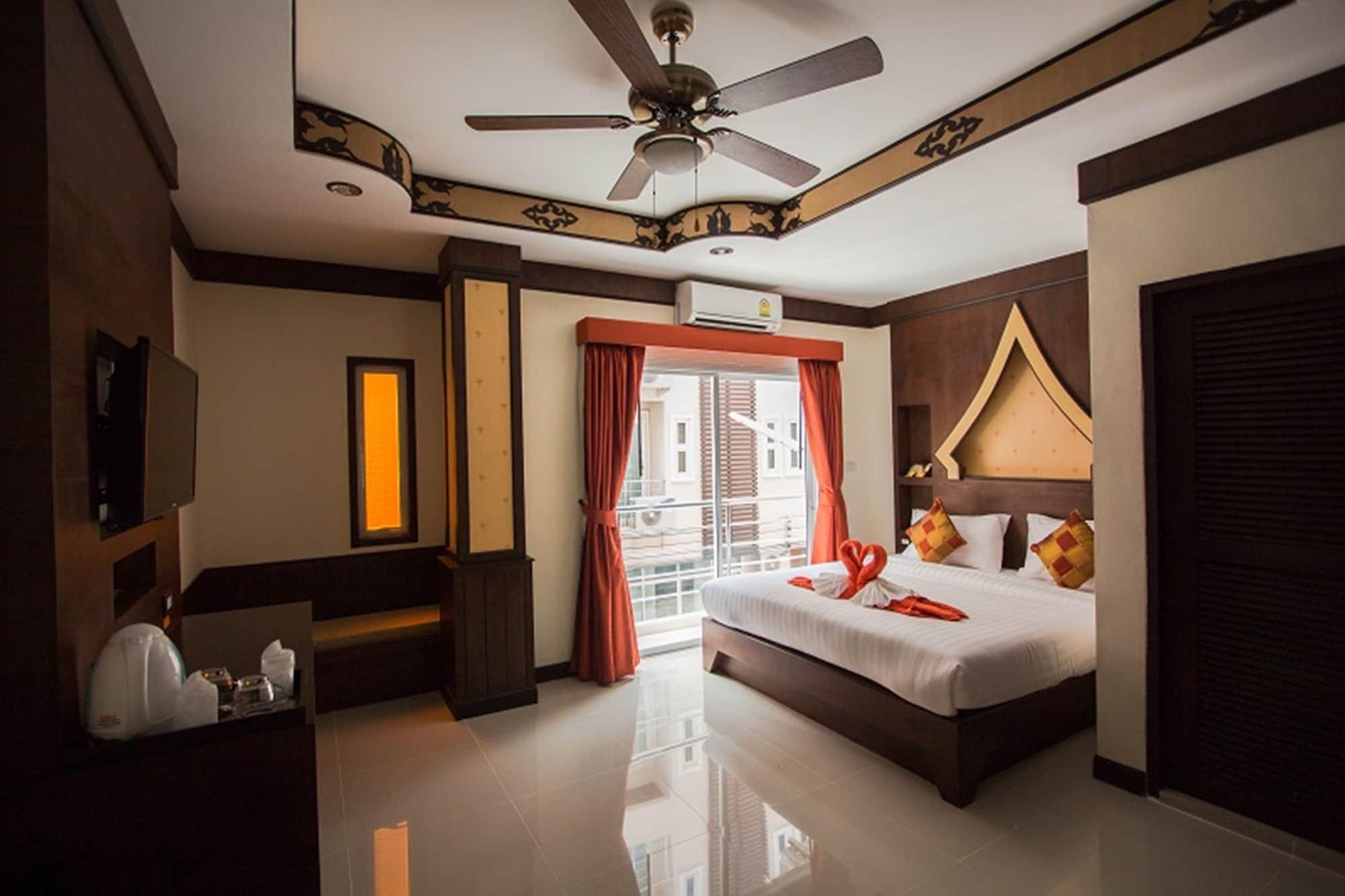 Panomporn Phuket 2*