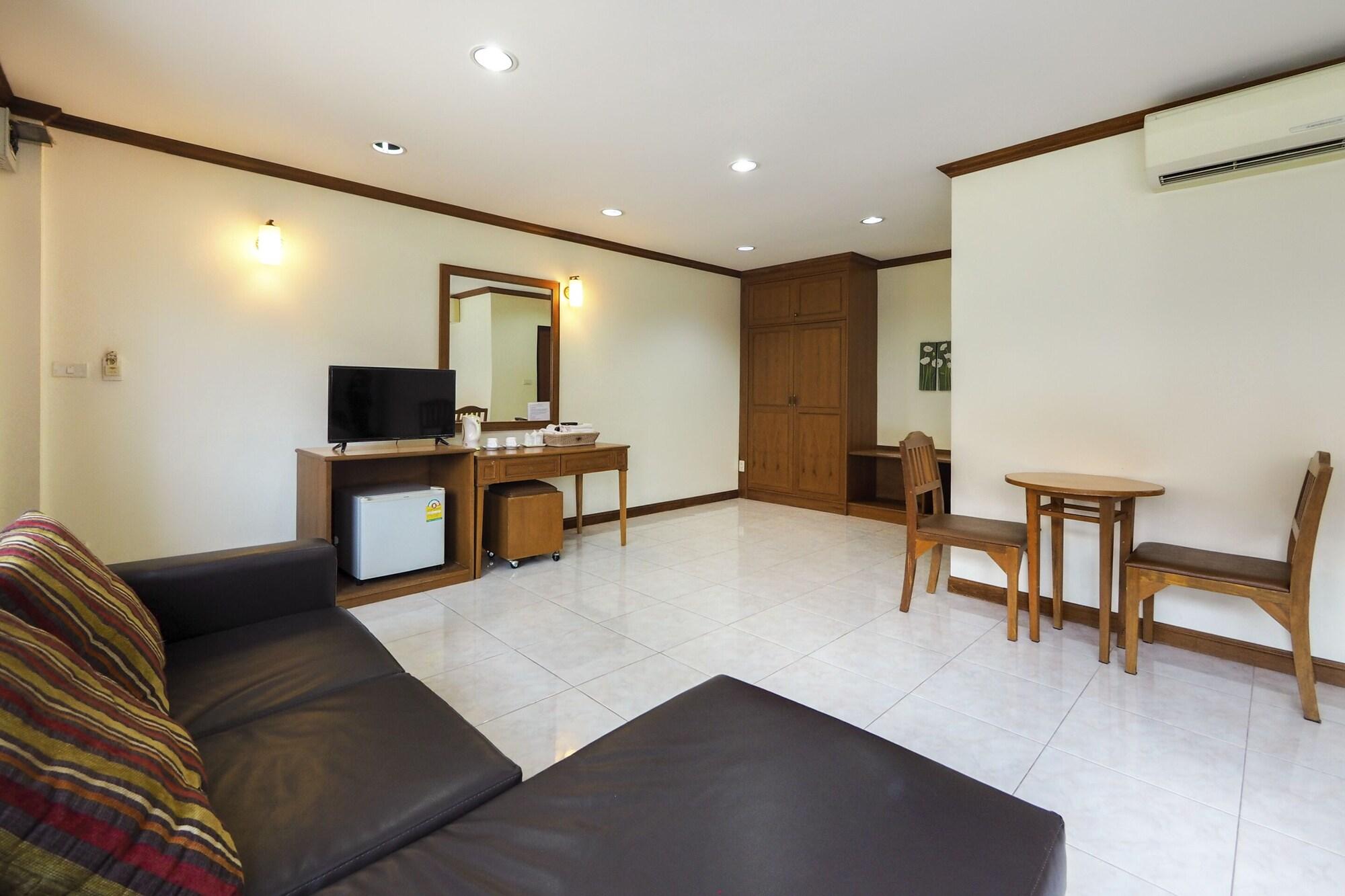 Oyo 859 Golden Land 2* Chiang Rai