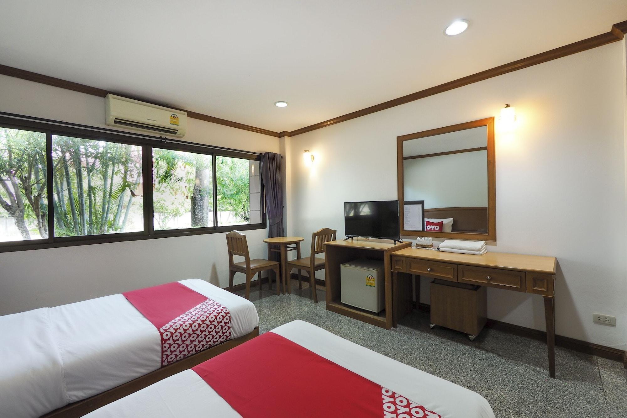 Hotel Oyo 859 Golden Land 2*