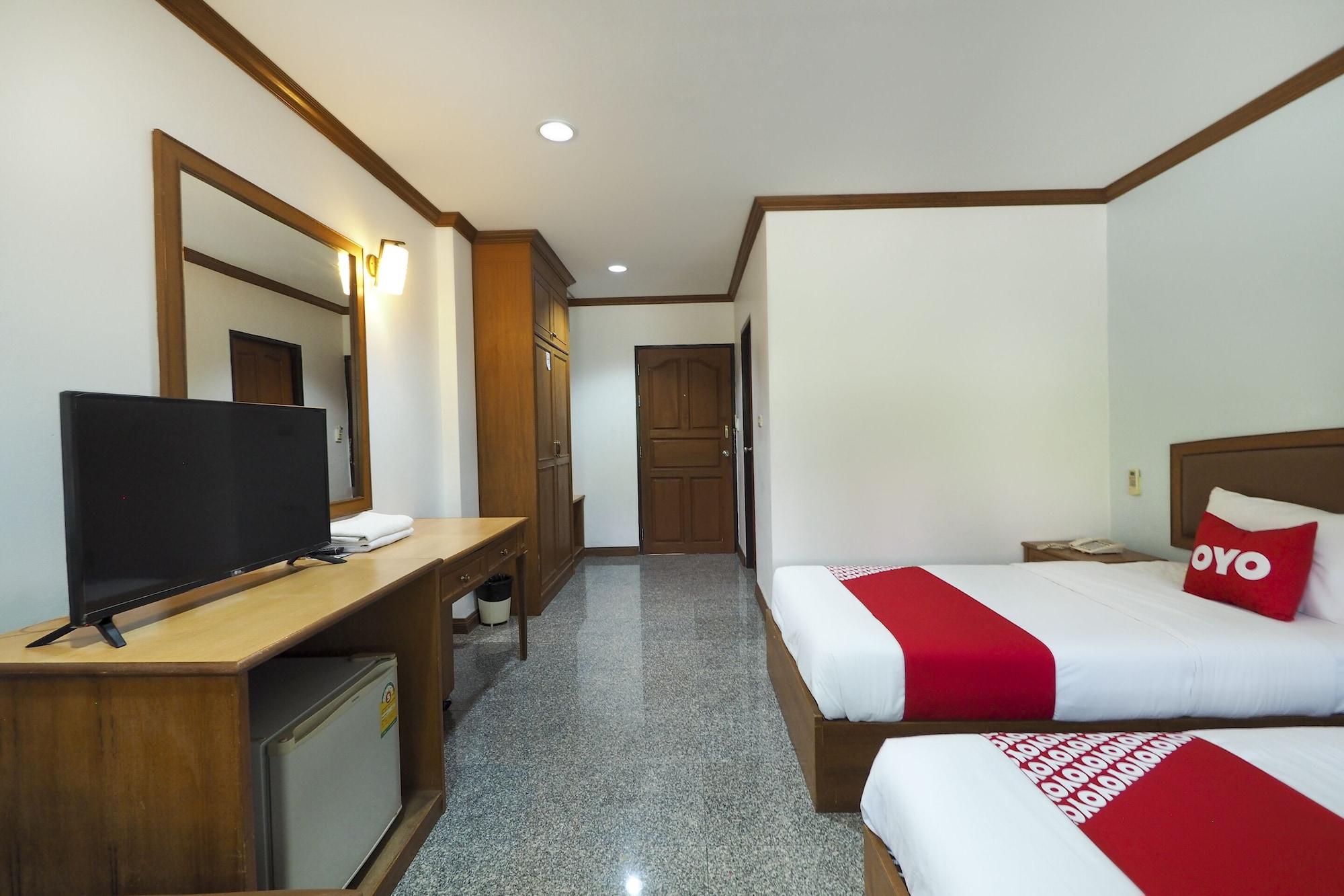 Oyo 859 Golden Land Hotel 2*