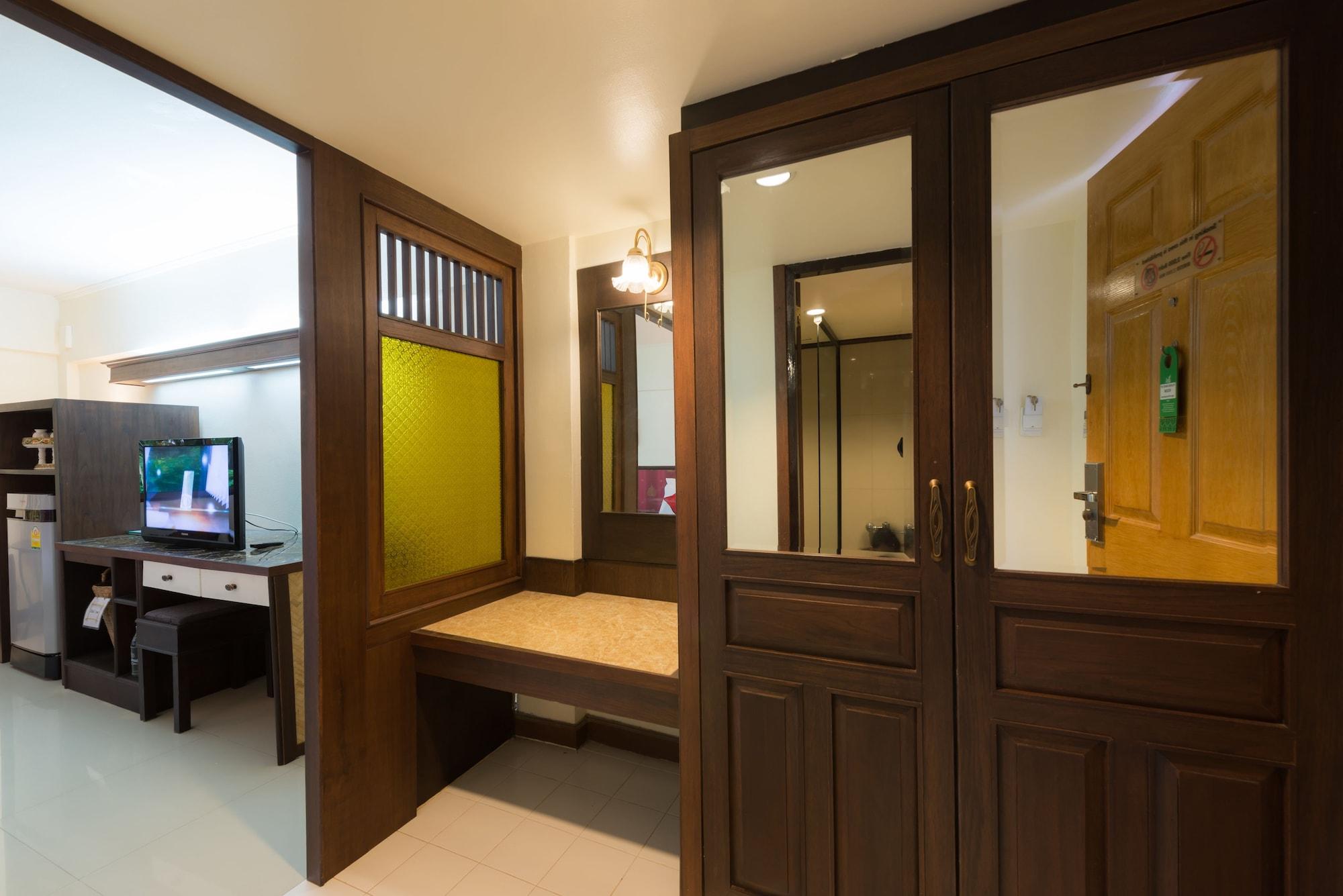 Nak Nakara Hotel-sha Extra 4*