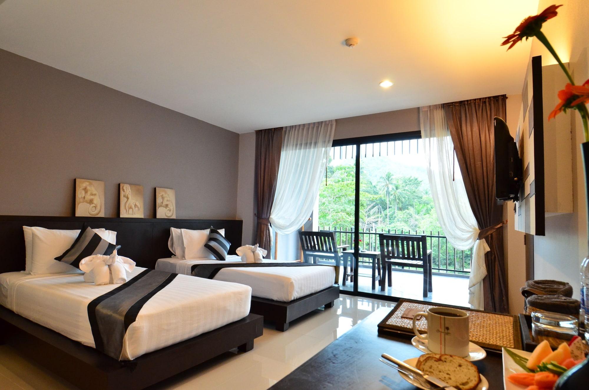Noi Pool Hotel