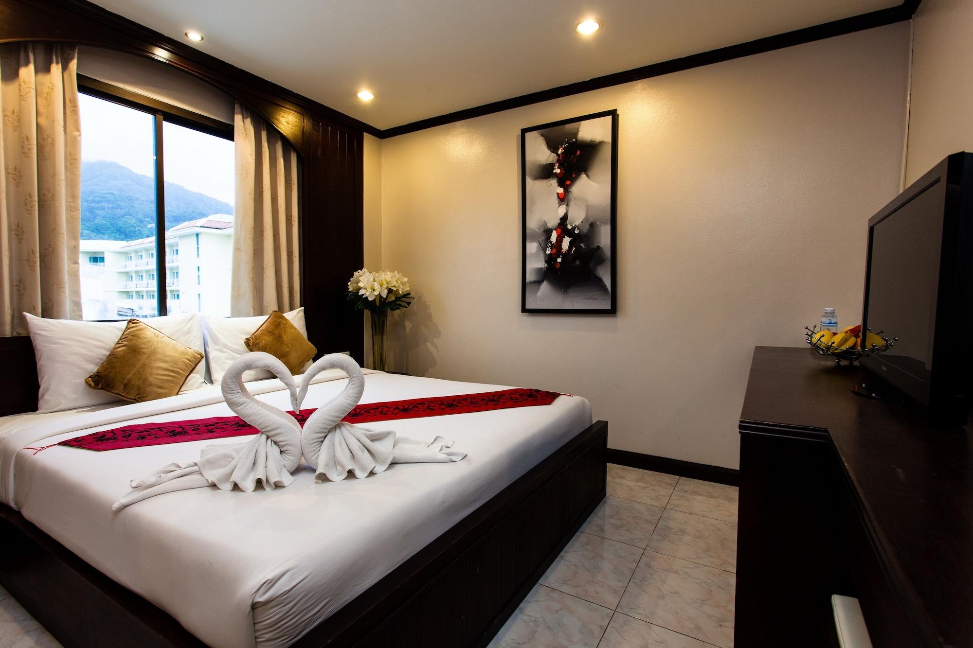 Hotel @ White 2*