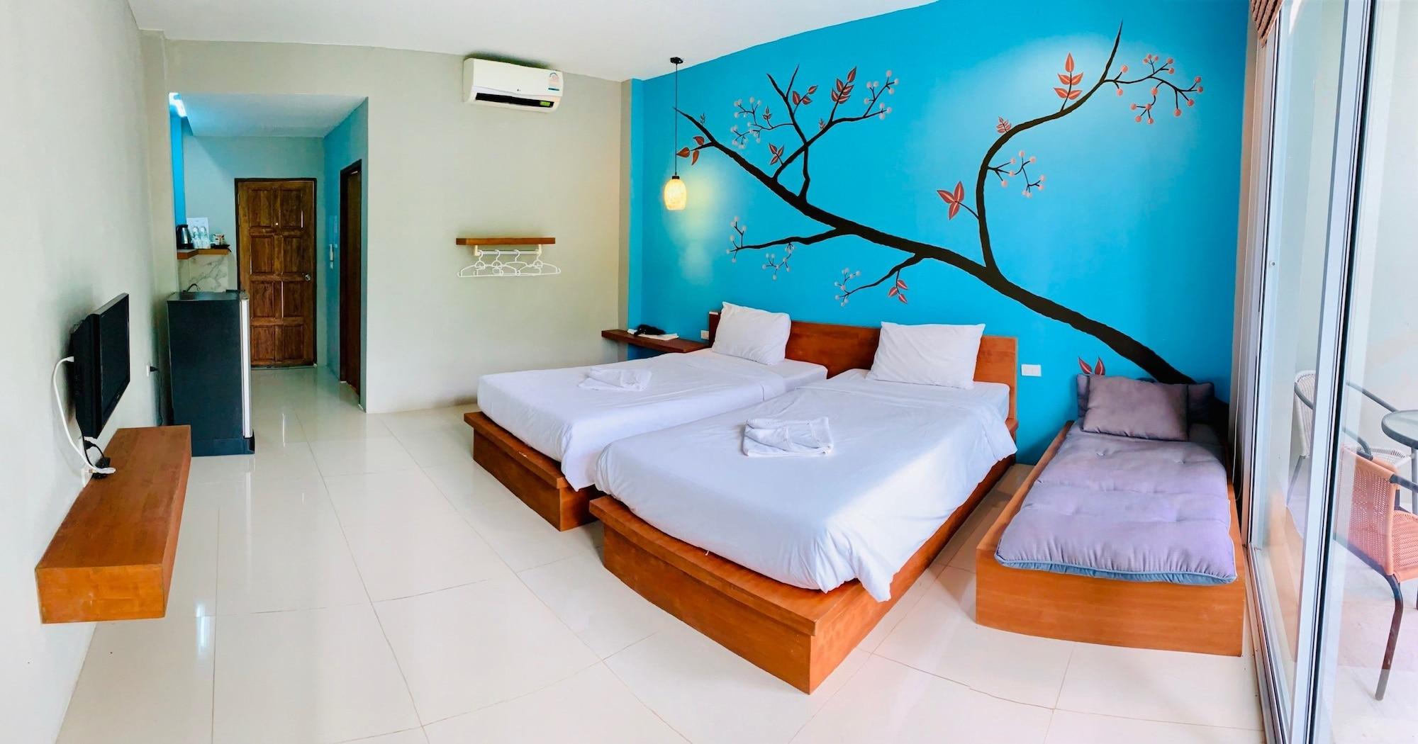 The Living Pool 3*